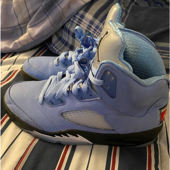 Jordan 5 unc - Picture 2 of 5